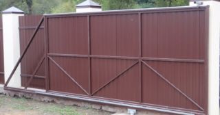 Купить откатные ворота из профнастила Лысьва, цена от 1734 руб.