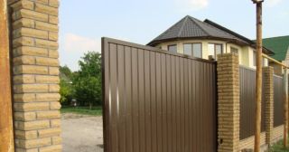 Купить откатные ворота из профнастила Лысьва, цена от 1734 руб.