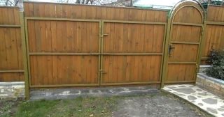 Купить распашные ворота деревянные Лысьва, цена от 2702 руб.
